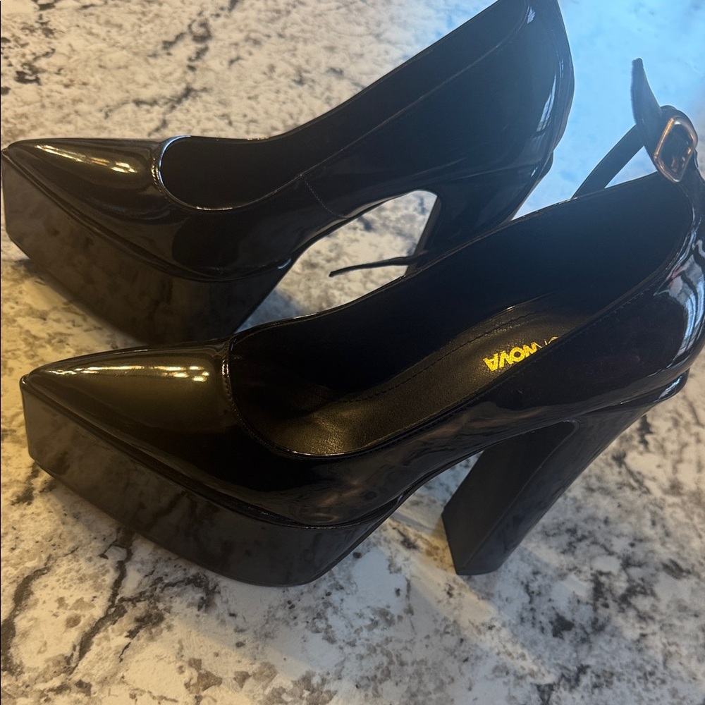 Fashion Nova Glossy Black Platform Heels